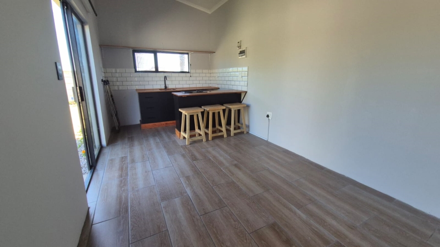 To Let 1 Bedroom Property for Rent in Heiderand Western Cape